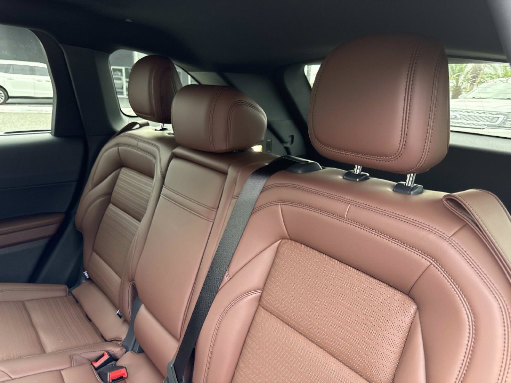 New 2026 Lincoln Nautilus Reserve AWD/4WD image 14