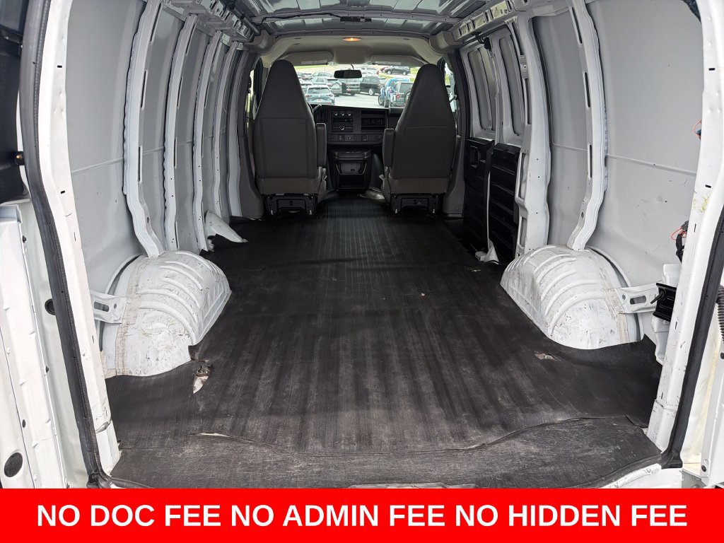 Used 2020 GMC Savana 3500 w/ Driver Convenience Package RWD image 23