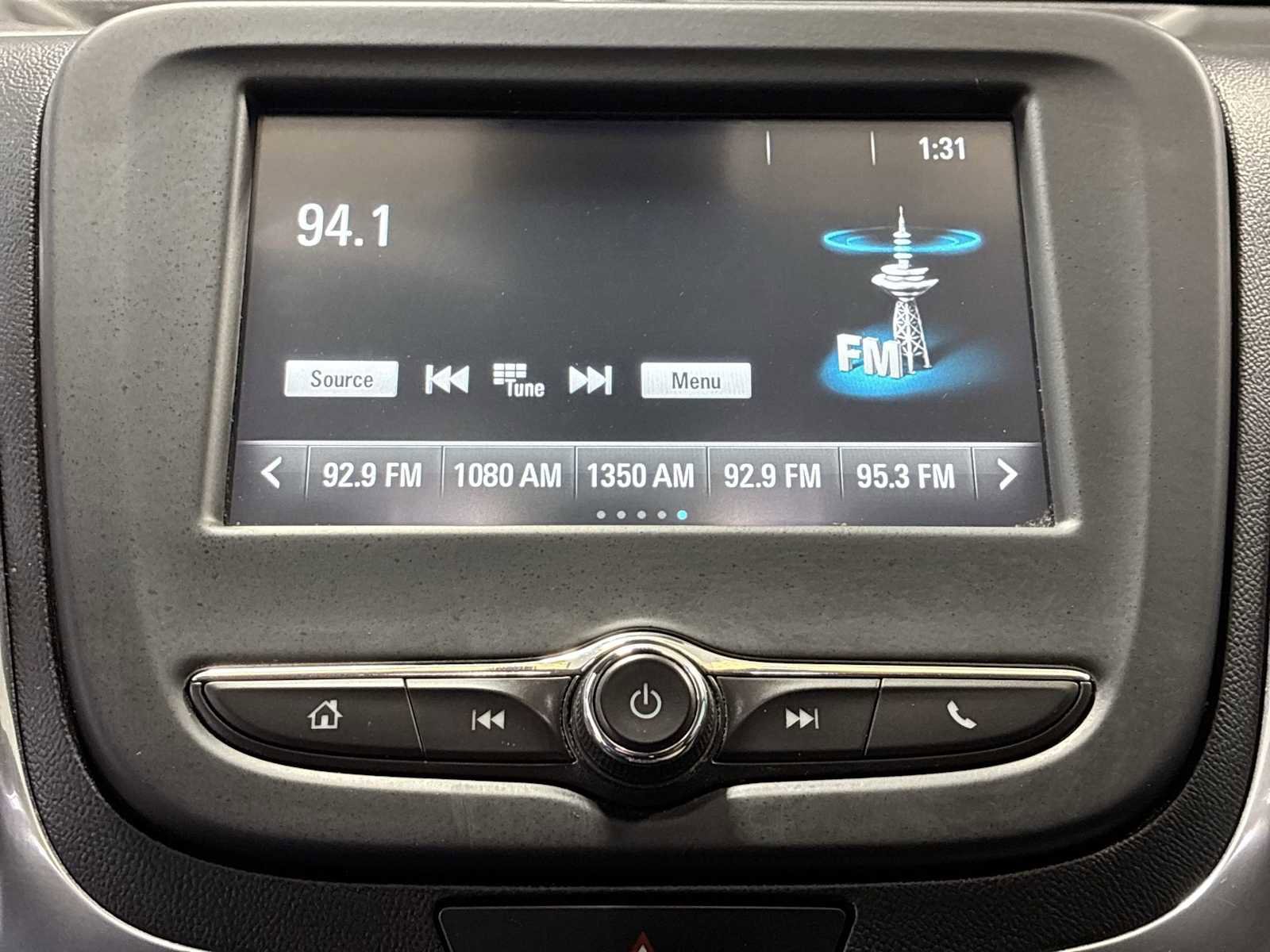 Used 2018 Chevrolet Equinox LS image 12