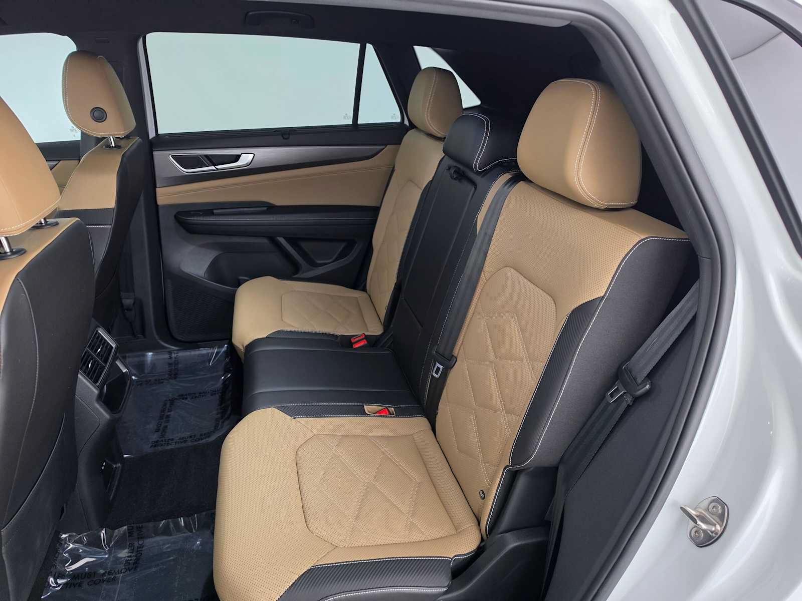 Used 2024 Volkswagen Atlas Cross Sport SE FWD image 17