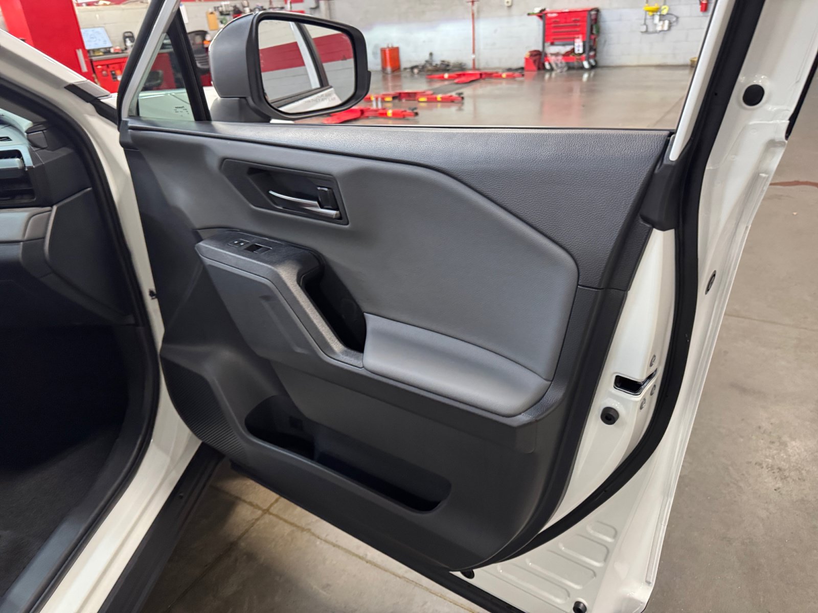 Used 2026 Toyota RAV4 XLE Premium w/ Weather Package FWD image 18