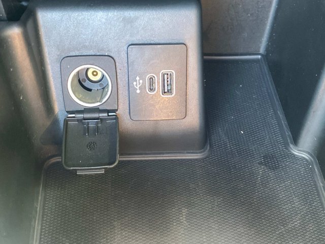 Used 2025 Ford Explorer ST-Line AWD/4WD image 29