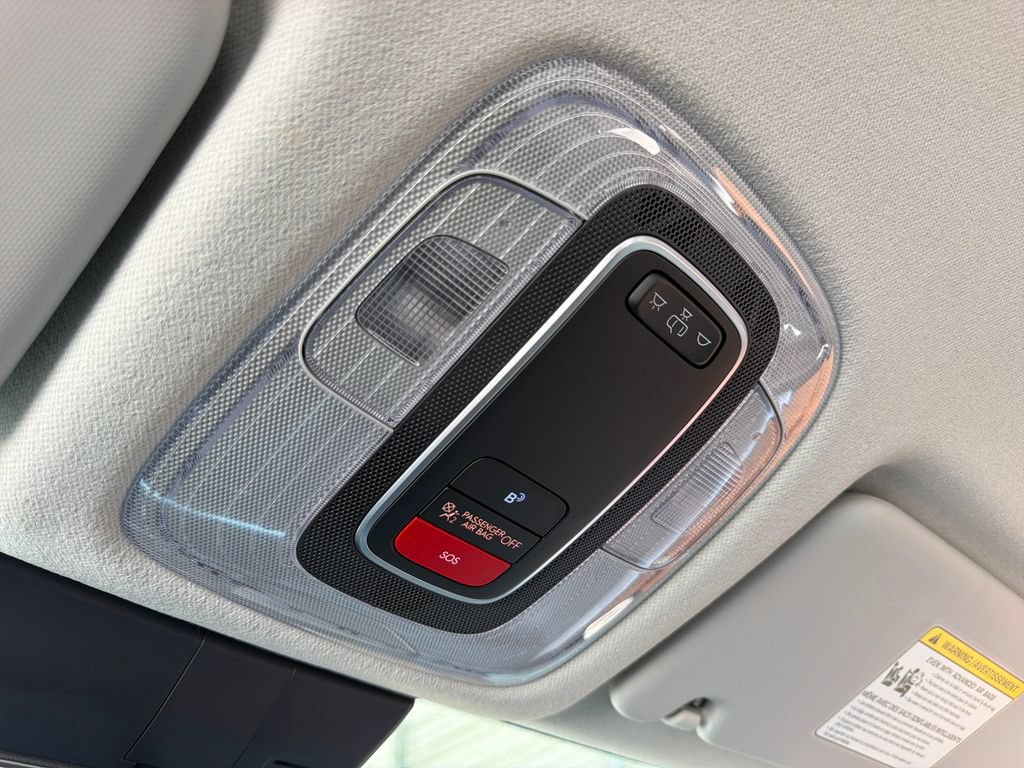 Used 2025 Hyundai Kona SEL FWD image 27