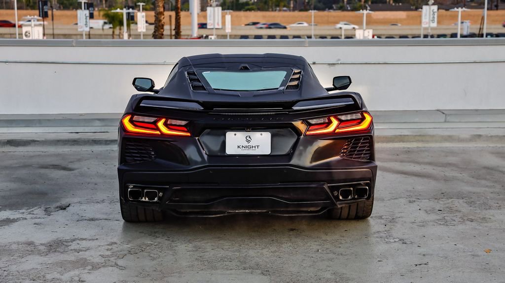 Used 2021 Chevrolet Corvette Stingray Premium Cpe w/ Z51 Performance Package image 8
