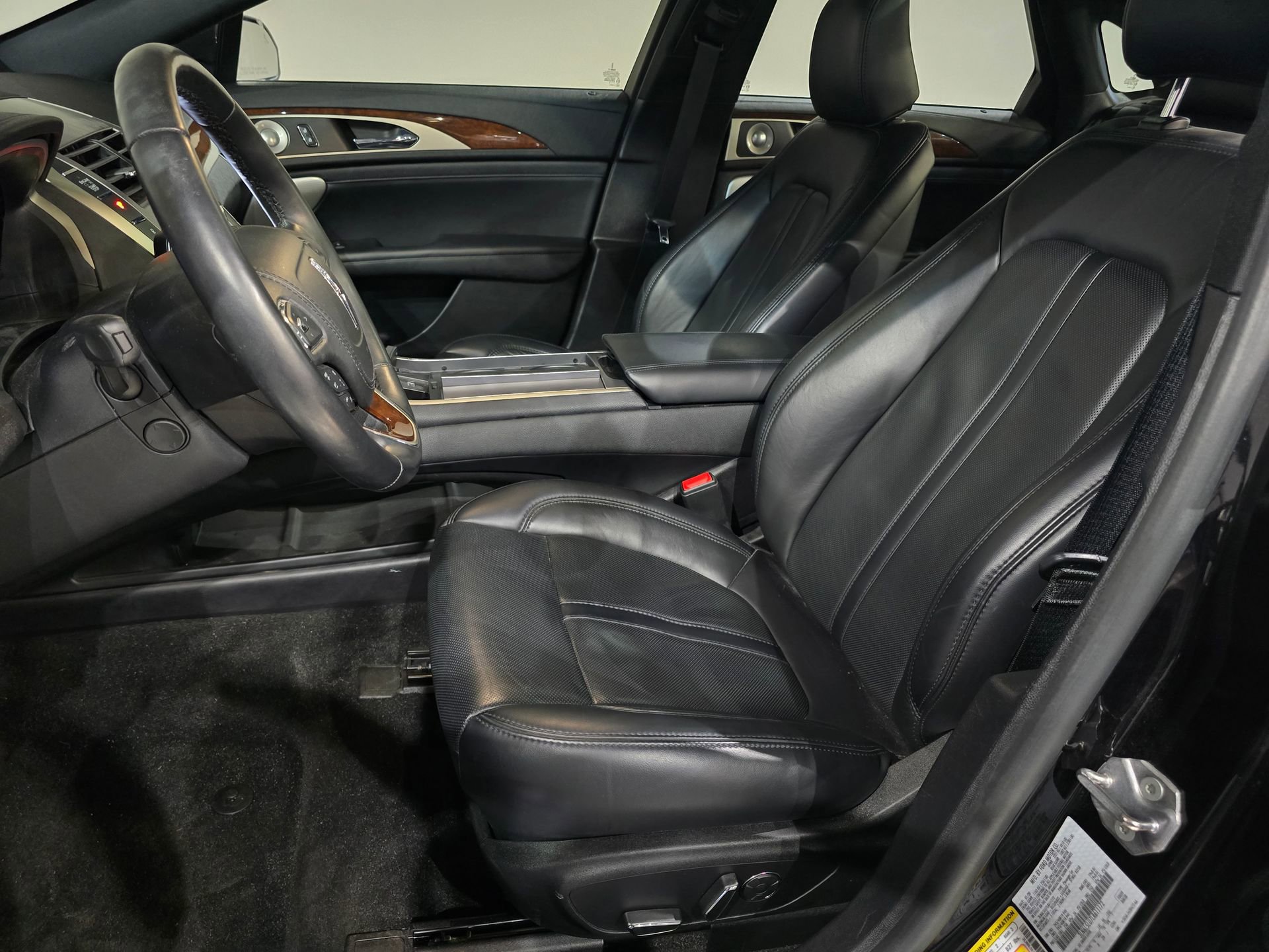 Used 2020 Lincoln MKZ Reserve w/ Luxury Package image 26