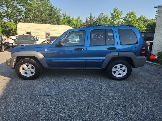 Used 2005 Jeep Liberty Sport AWD/4WD image 5