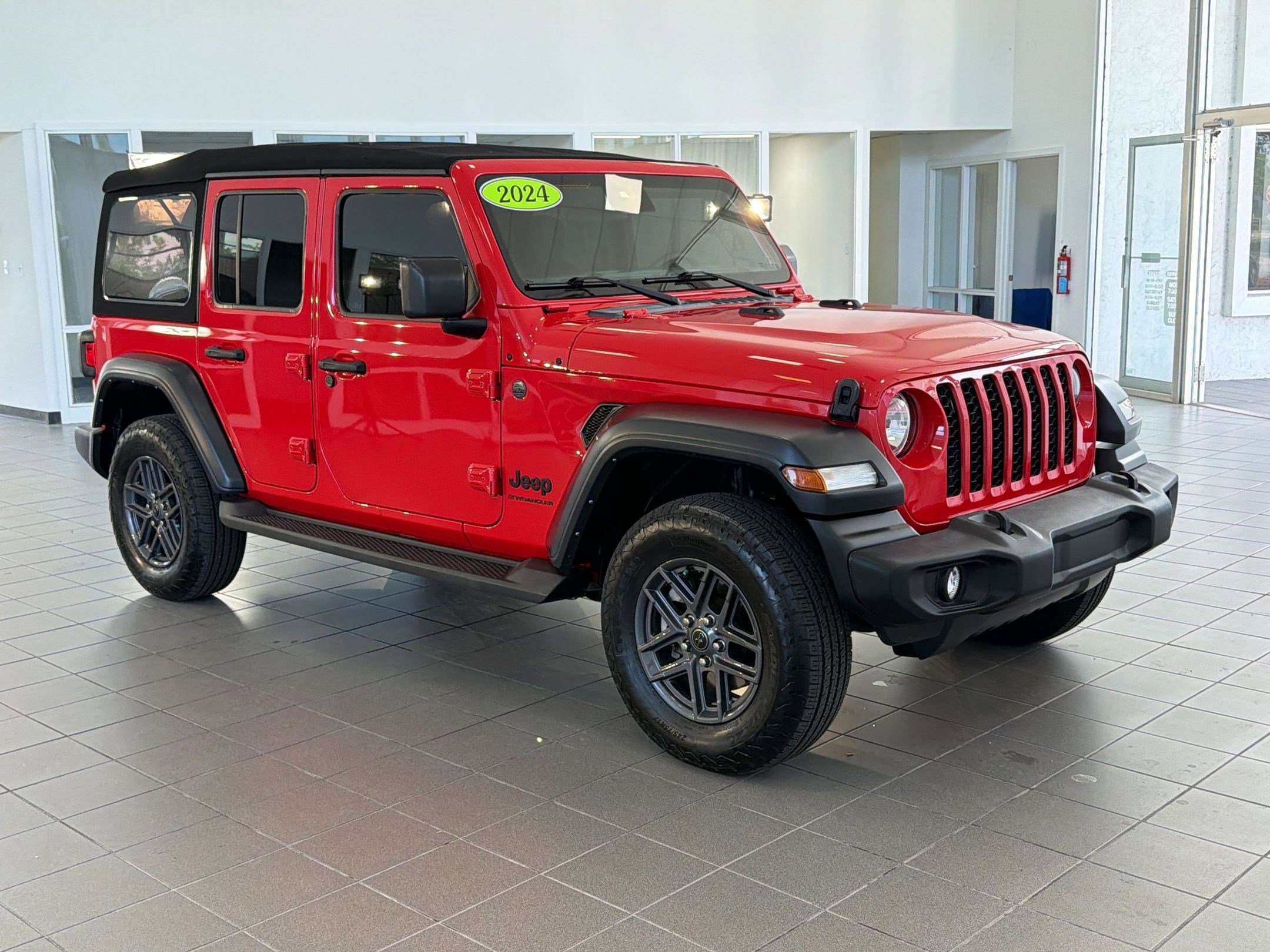 Used 2024 Jeep Wrangler Unlimited Sport AWD/4WD image 7