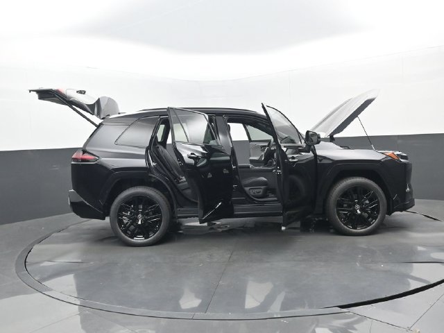 New 2026 Toyota RAV4 XSE AWD/4WD image 32