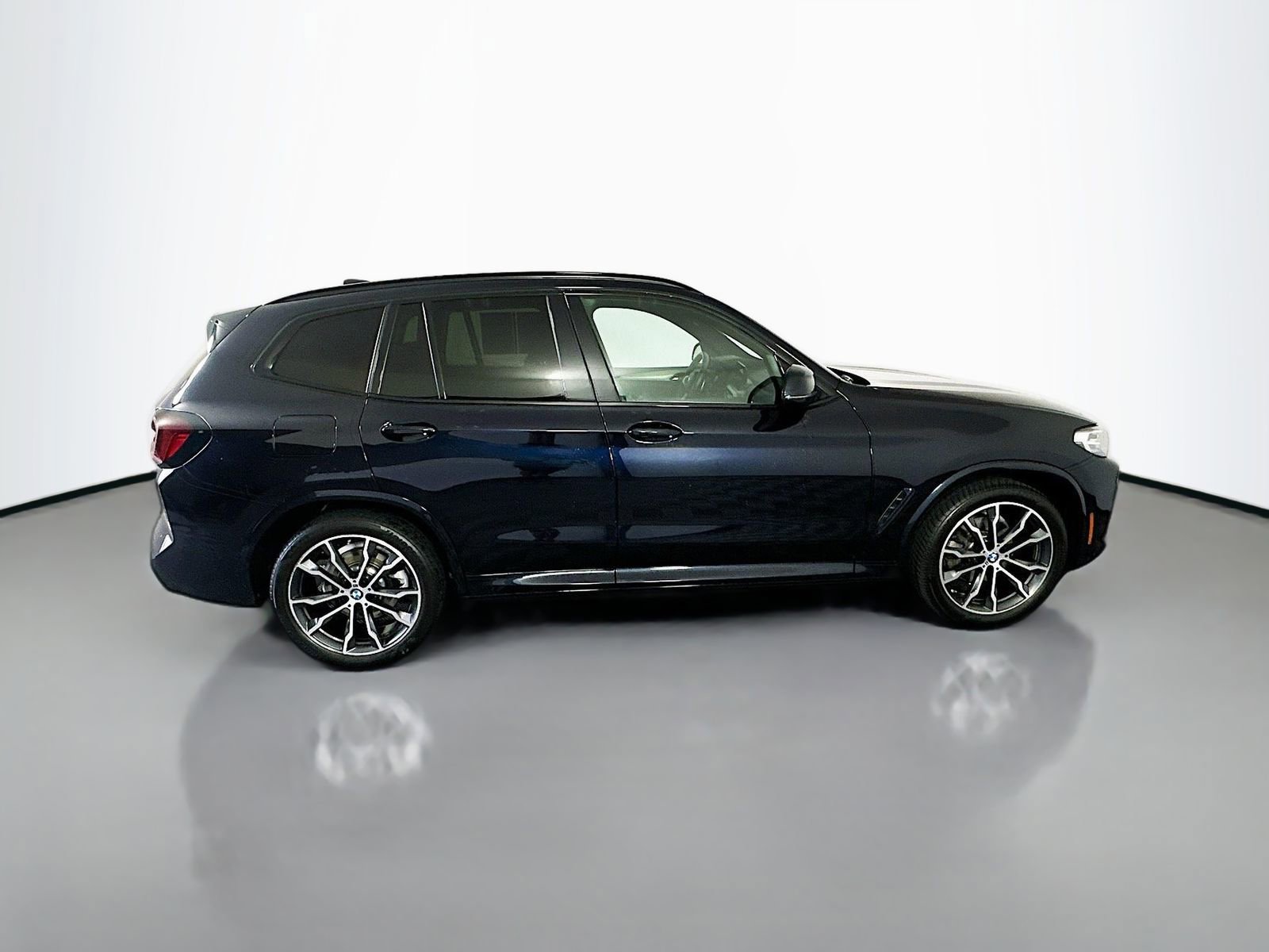 Used 2022 BMW X3 xDrive30i w/ M Sport Package 2 AWD/4WD image 8