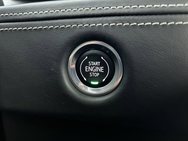 Certified 2025 Cadillac Escalade ESV Sport Platinum image 17