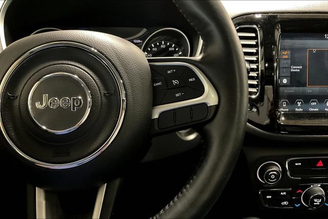 Used 2018 Jeep Compass Limited w/ Navigation Group image 21