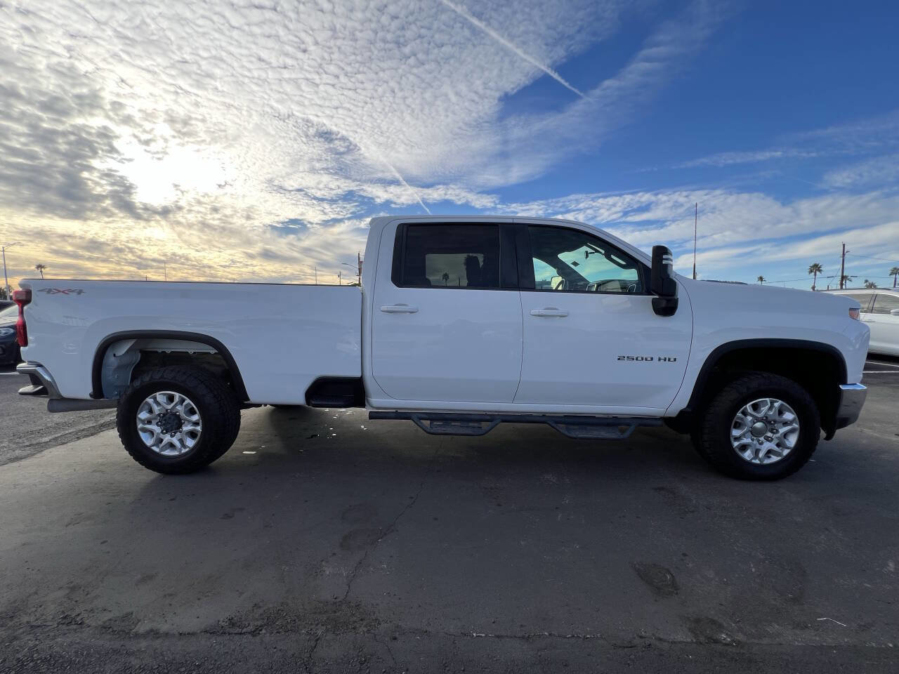 Used 2022 Chevrolet Silverado 2500 LT w/ Convenience Package image 6