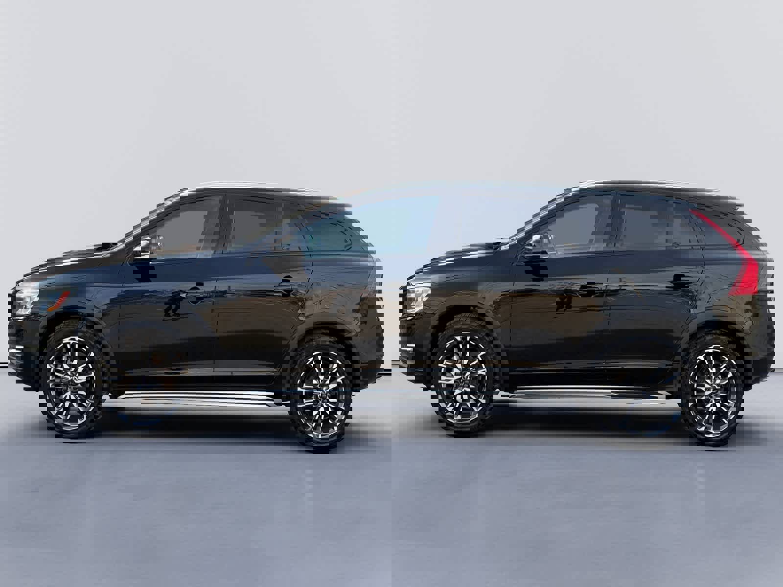 Used 2018 Volvo V60 T5 Cross Country w/ Convenience Package image 6