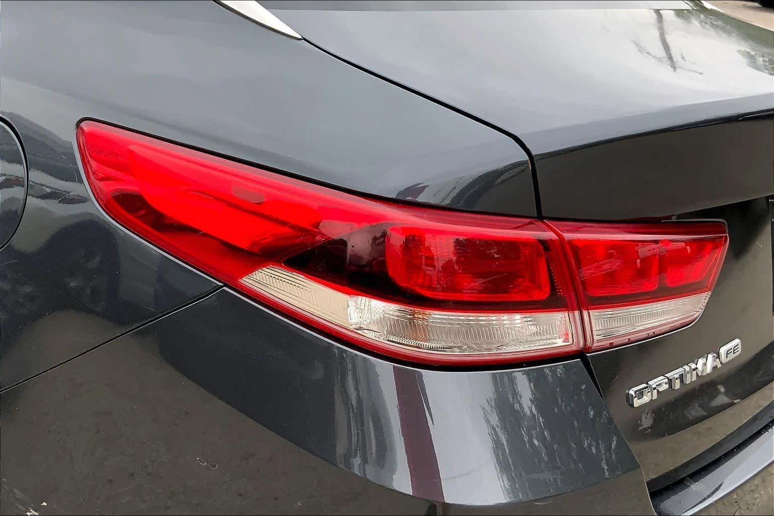 Used 2018 Kia Optima LX FWD image 27