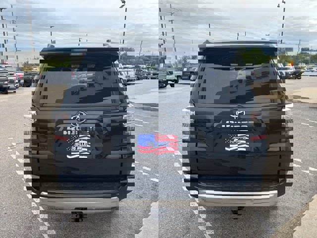 Used 2024 Toyota 4Runner TRD Off-Road image 4