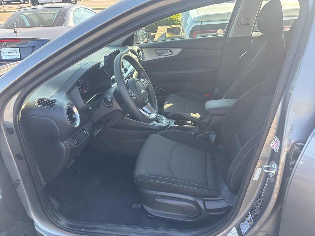 Used 2023 Kia Forte LXS image 5
