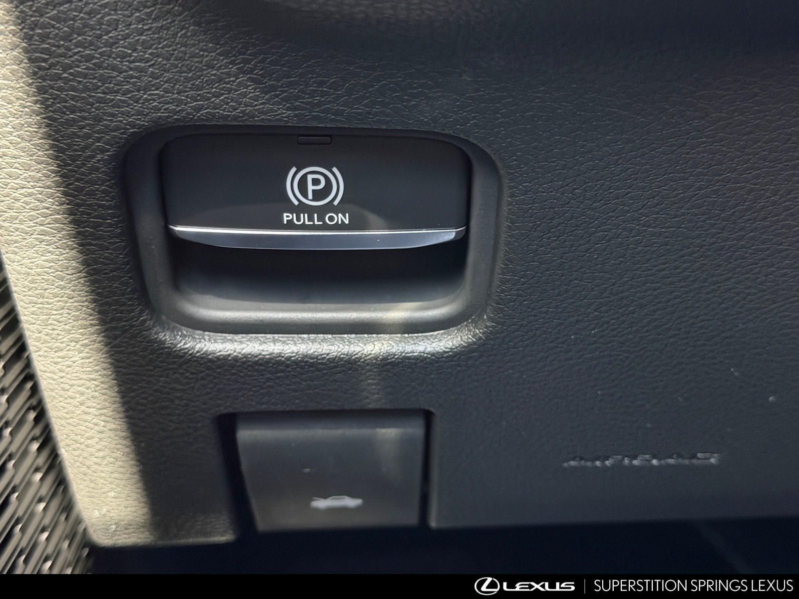 Used 2025 Jeep Grand Cherokee Limited AWD/4WD image 21