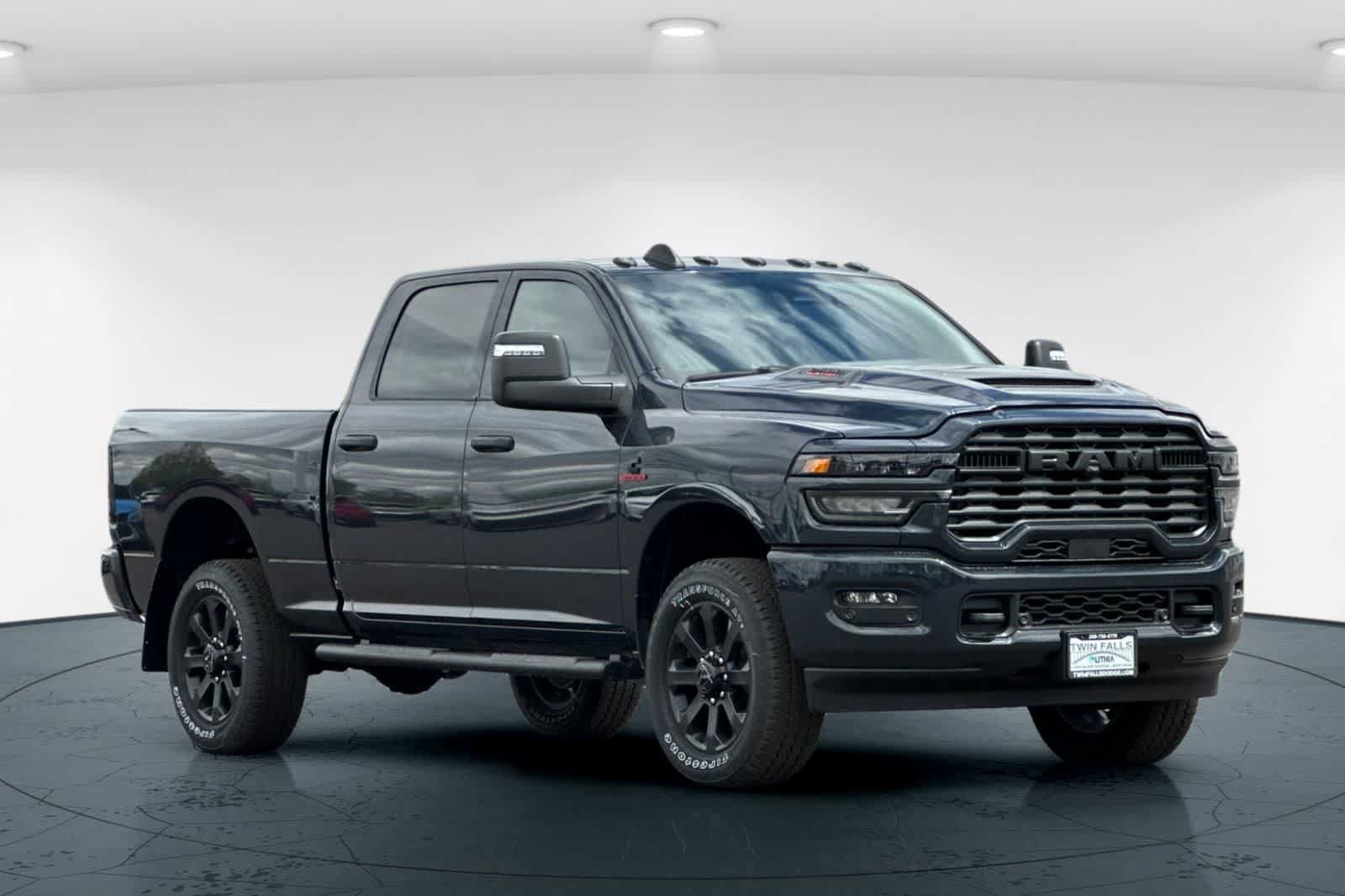New 2026 RAM 2500 Tradesman AWD/4WD image 5
