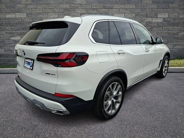 Used 2025 BMW X5 xDrive40i w/ Premium Package AWD/4WD image 6