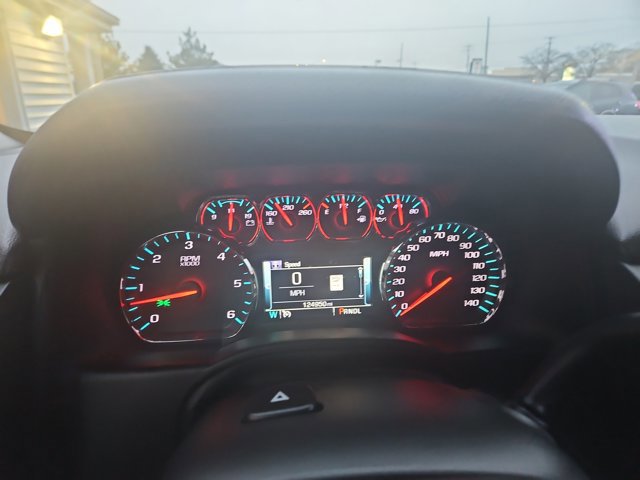 Used 2019 Chevrolet Suburban LT image 11