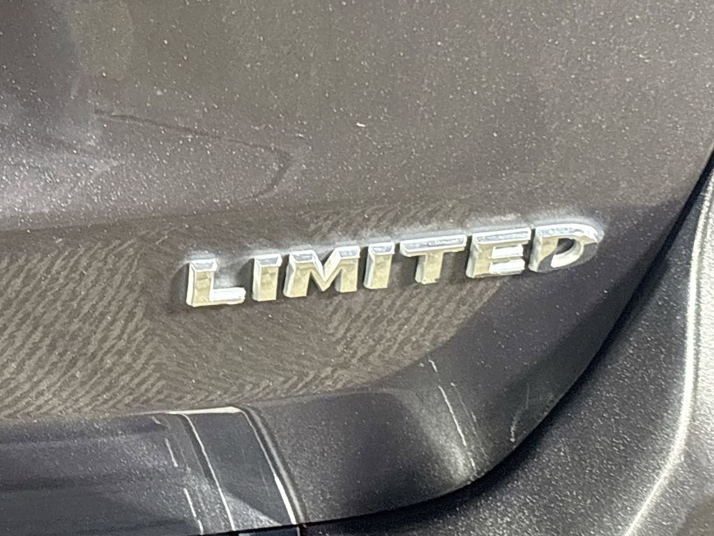 Used 2021 Jeep Grand Cherokee Limited w/ Sun & Sound Group AWD/4WD image 25
