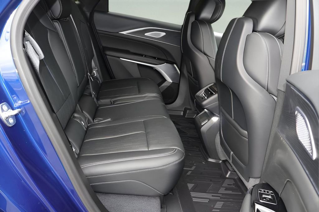 New 2026 Cadillac Lyriq V w/ LPO, Floor Liner Package AWD/4WD image 20