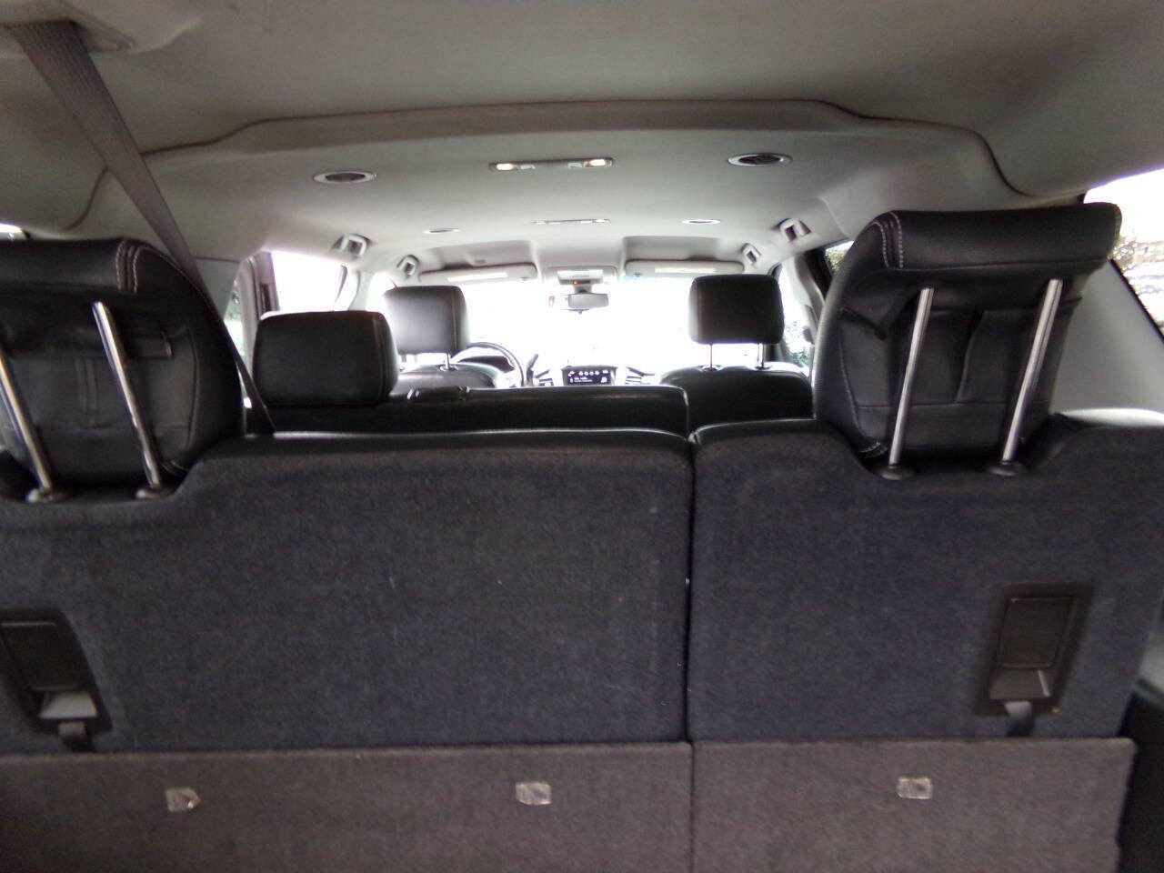 Used 2016 GMC Yukon XL SLE AWD/4WD image 16