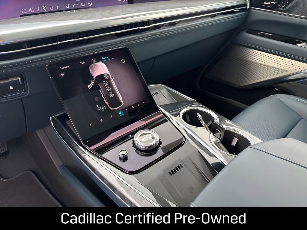 Certified 2025 Cadillac Escalade IQ Luxury 2 w/ LPO, Premium Carpet Package AWD/4WD image 30