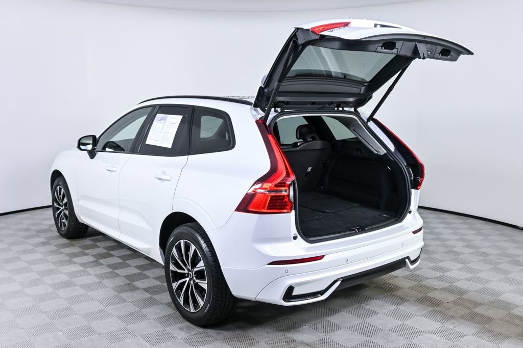 Certified 2025 Volvo XC60 B5 Core AWD/4WD image 33