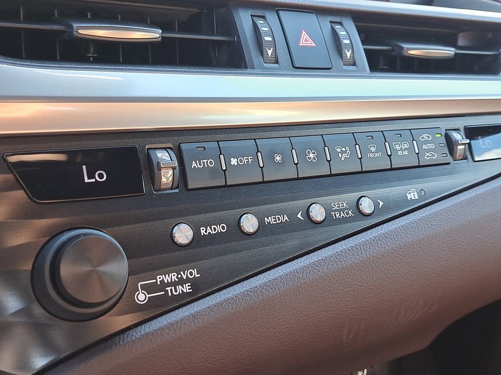 Used 2020 Lexus ES 350 w/ Premium Package image 24