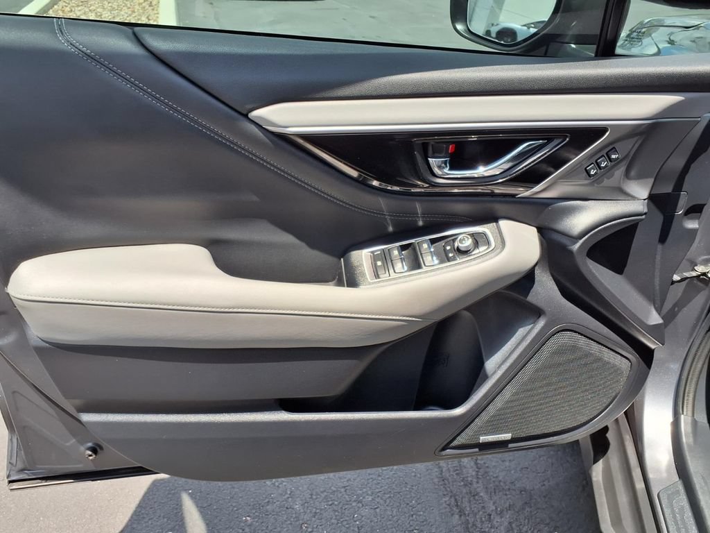 Used 2021 Subaru Outback Limited XT w/ Popular Package #2 AWD/4WD image 27