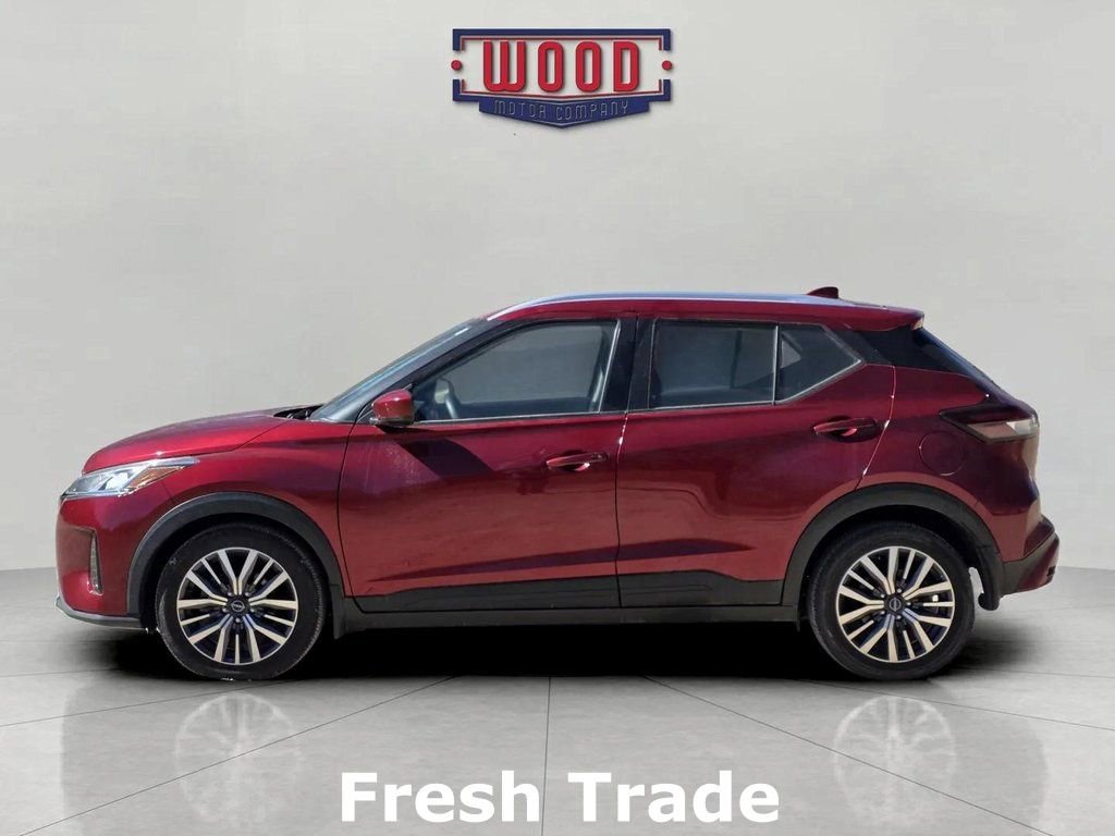 Used 2024 Nissan Kicks SV image 4