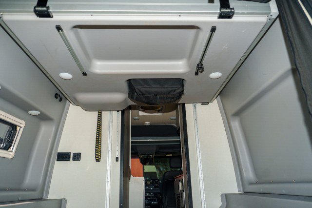 Used 2024 Mercedes-Benz Sprinter 2500 image 34