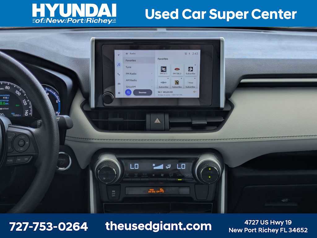 Used 2024 Toyota RAV4 XLE w/ Convenience Package image 23