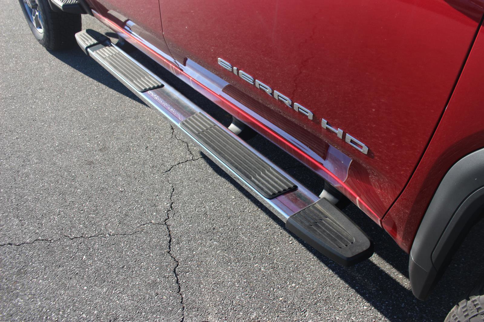 New 2025 GMC Sierra 2500 SLT w/ SLT Premium Package image 11