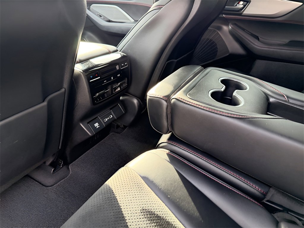 Used 2023 Acura MDX A-Spec image 32