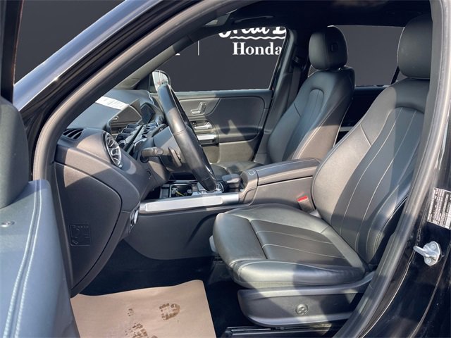 Used 2020 Mercedes-Benz GLB 250 4MATIC image 9