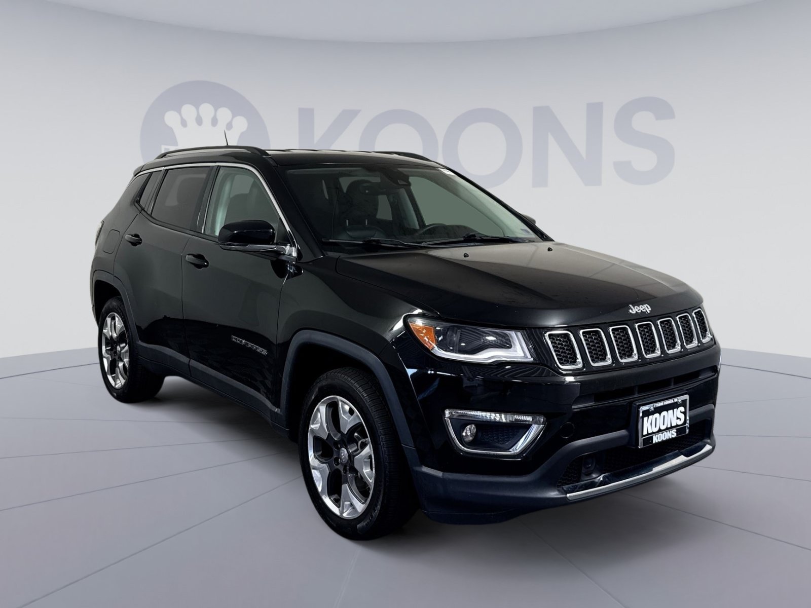 Used 2018 Jeep Compass Limited AWD/4WD image 10