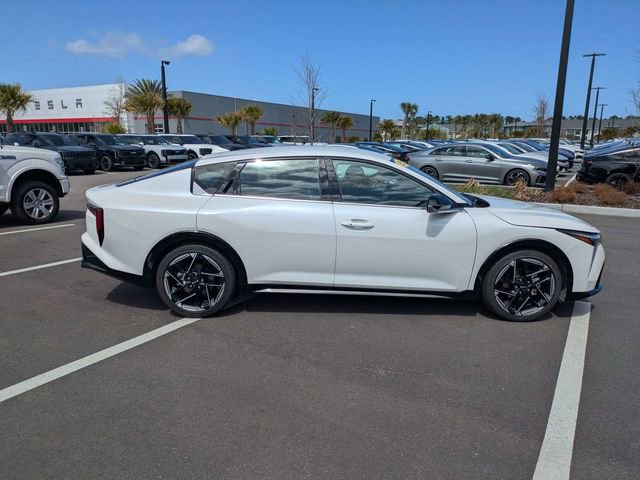 Used 2025 Kia K4 GT-Line image 2