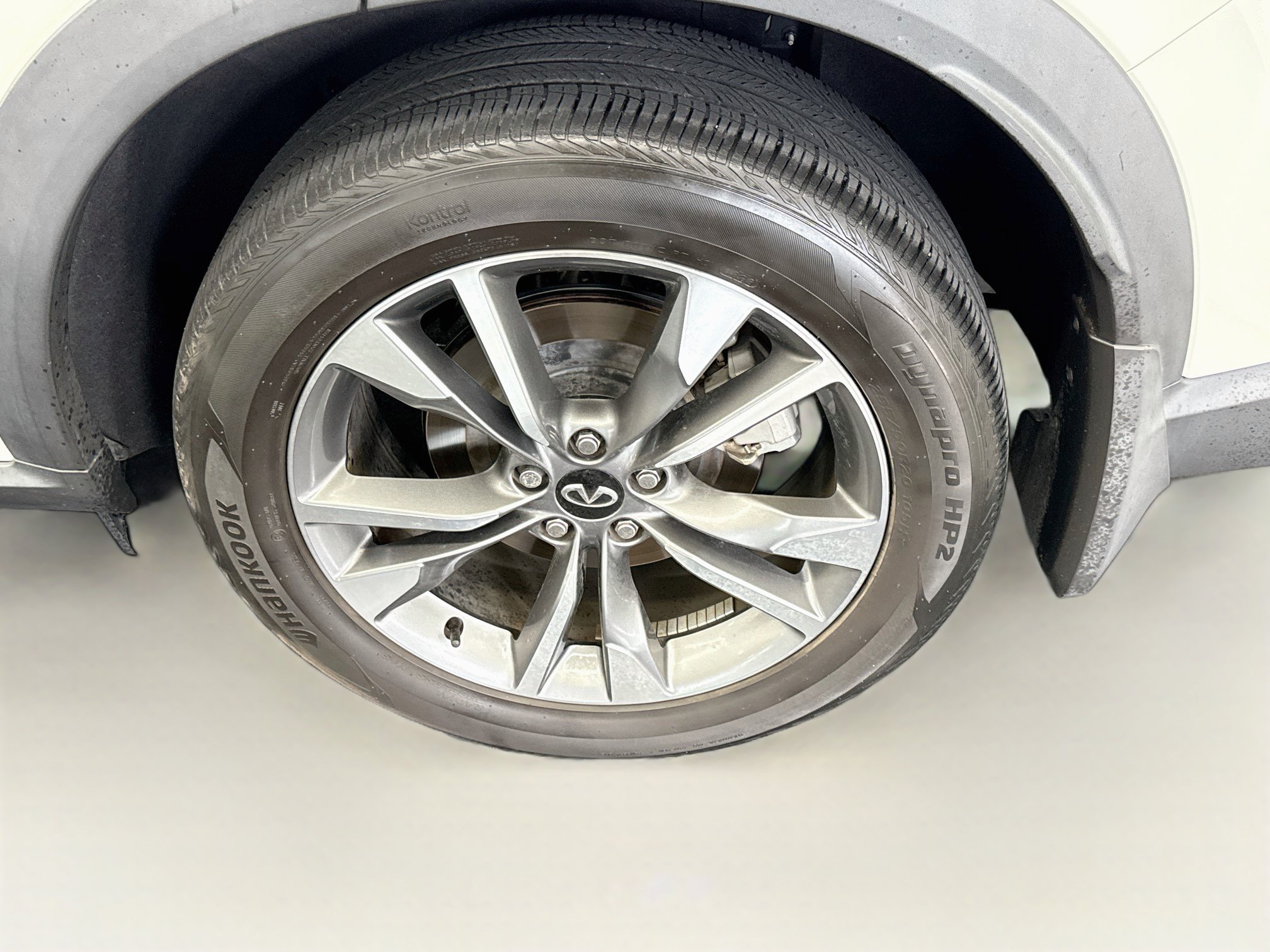 Used 2023 INFINITI QX60 Luxe w/ Performance Audio Package AWD/4WD image 11