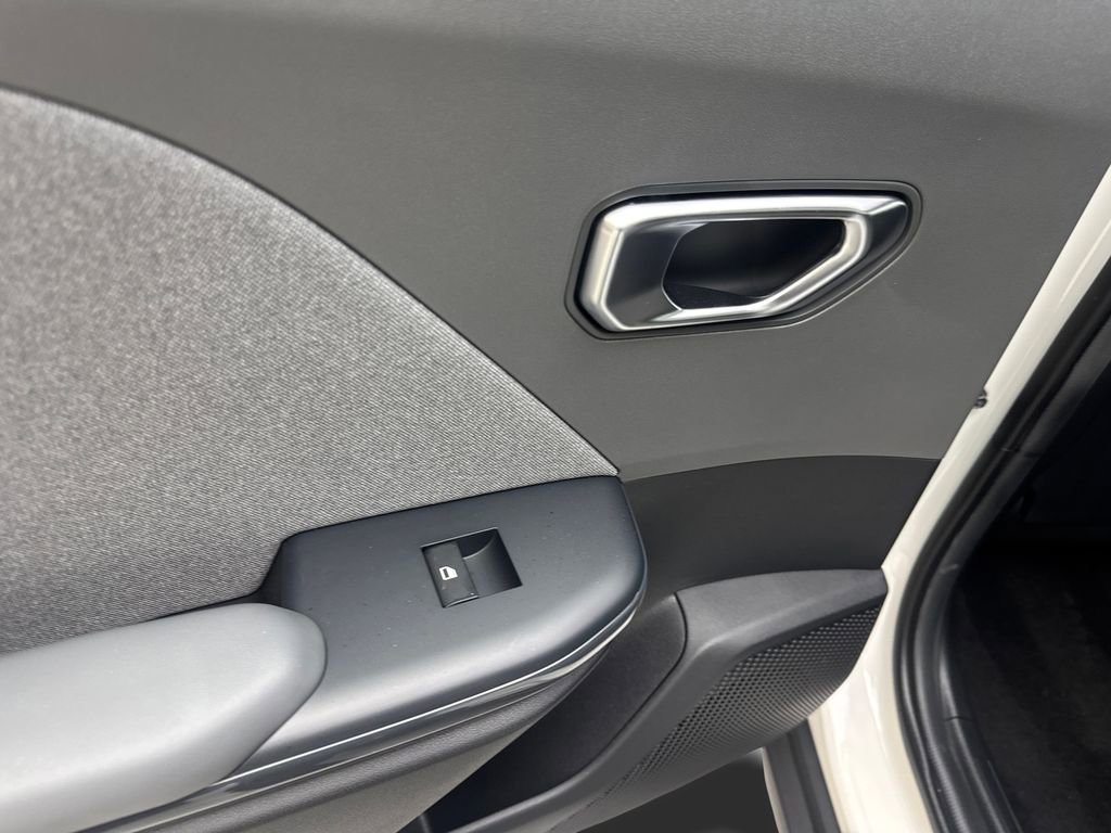 Used 2025 Kia K4 EX FWD image 38