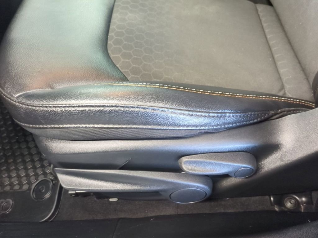 Used 2020 Jeep Compass Latitude w/ Cold Weather Group image 15