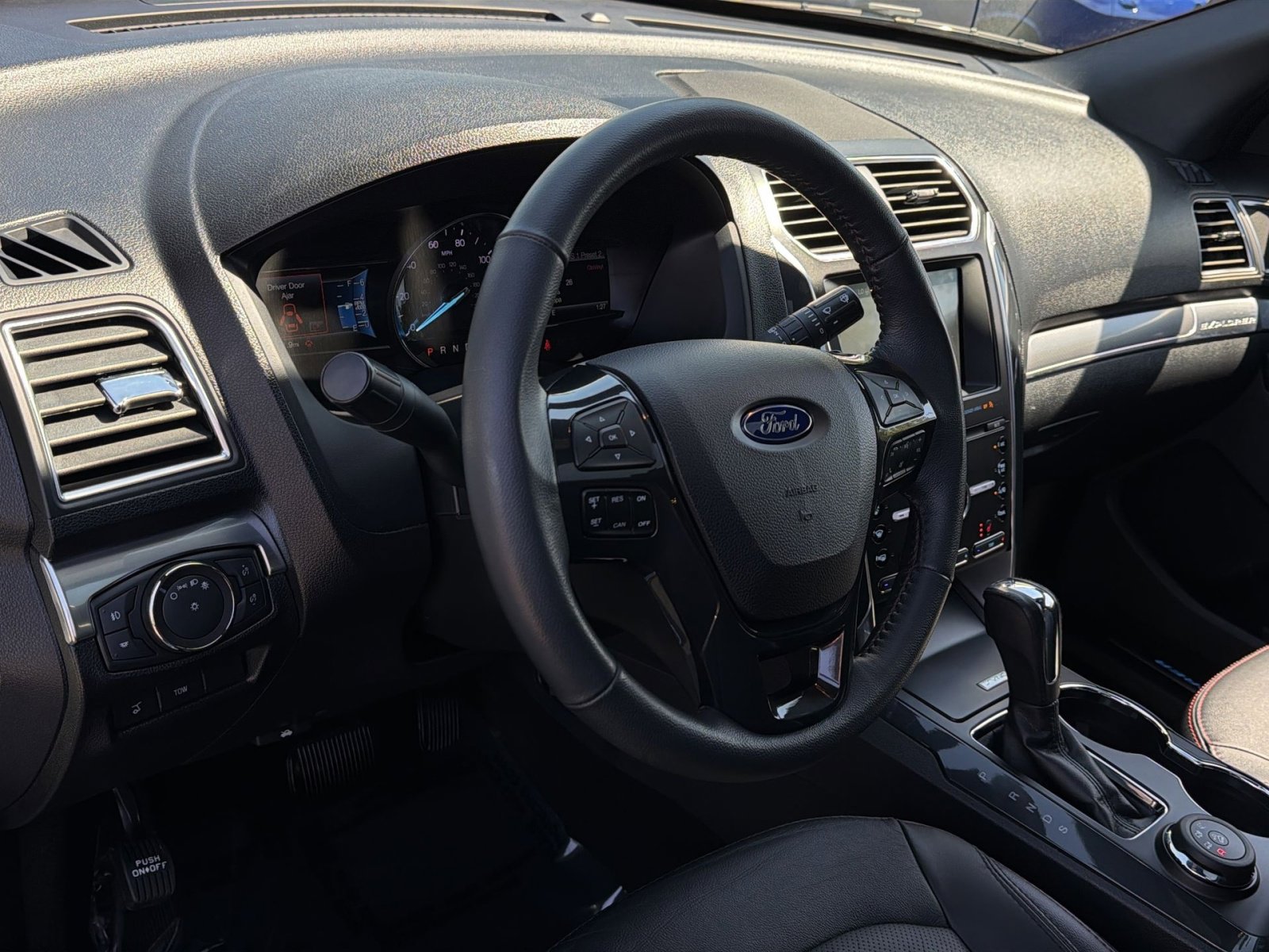 Used 2019 Ford Explorer Sport image 16