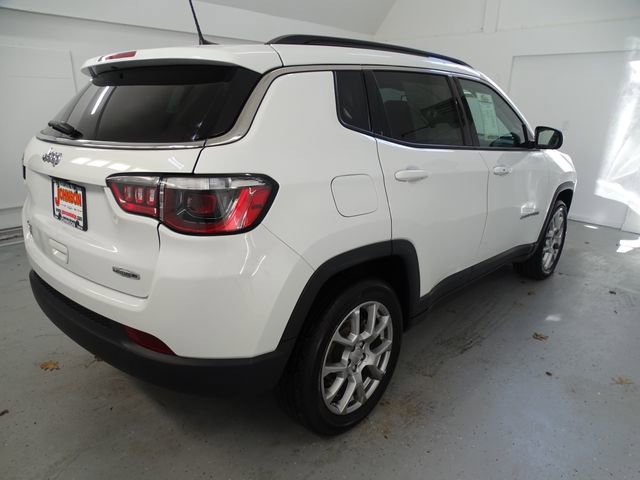 Used 2022 Jeep Compass Latitude w/ Sun and Sound Group image 23
