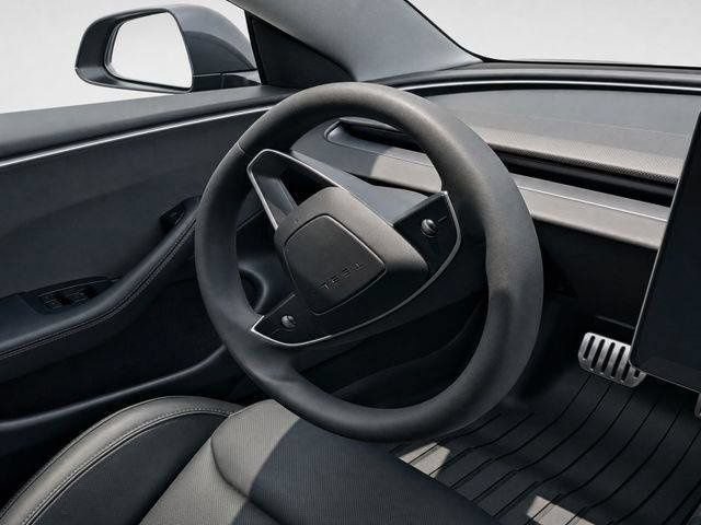Used 2024 Tesla Model 3 Performance AWD/4WD image 19