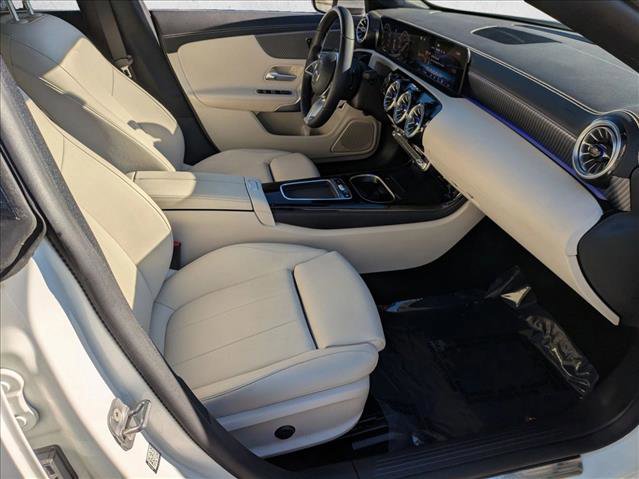 Used 2025 Mercedes-Benz CLA 250 image 21