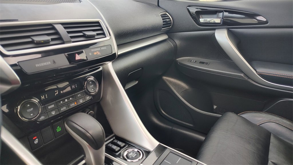 Used 2019 Mitsubishi Eclipse Cross SEL image 24