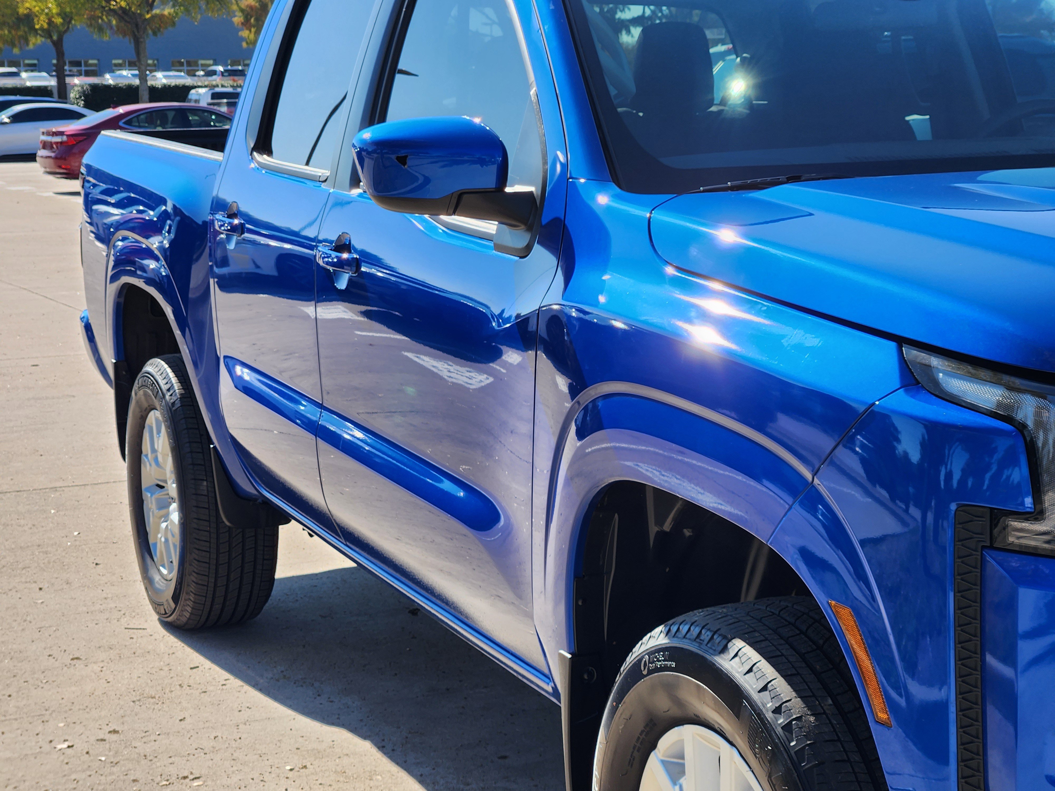 Used 2024 Nissan Frontier SV w/ SV Convenience Package image 8