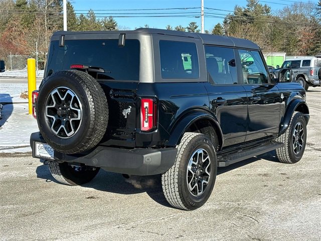 Used 2024 Ford Bronco Outer Banks image 3