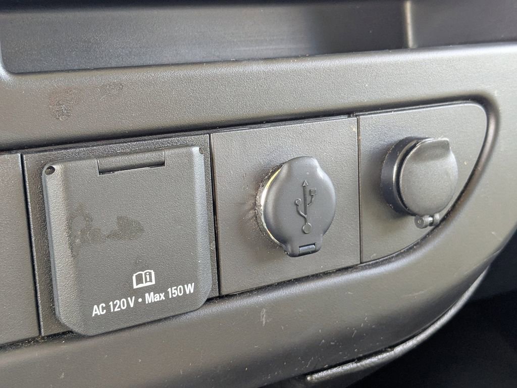 Used 2022 Chevrolet Express 2500 w/ Driver Convenience Package image 23